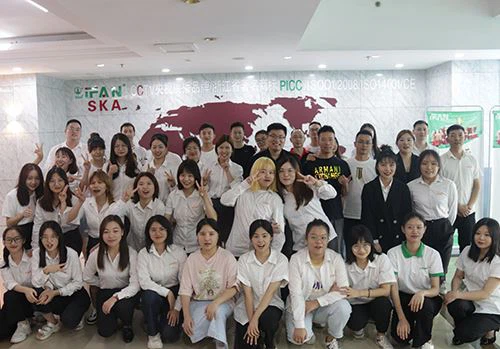Bộ phận Thương mại Điện tử IFAN Tổ chức Họp Tổng kết Hàng quý